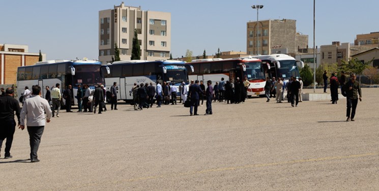روایت ماجرای «اتوبوس ۲۴ عِین ۲۳۹»؛حاشیه‌هایی از همسفری مردم خوزستان برای دیدار با رهبر انقلاب
