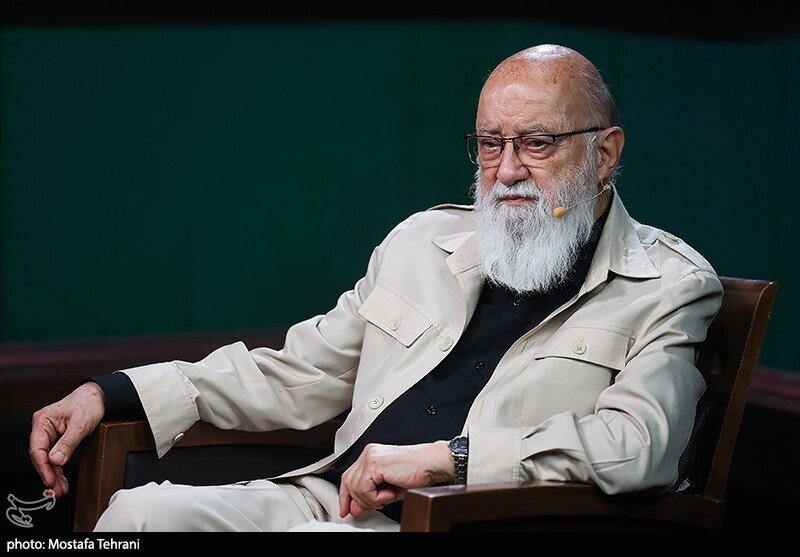 چمران: تنگه هرمز خط قرمز ایران است چمران: تنگه هرمز خط قرمز ایران است